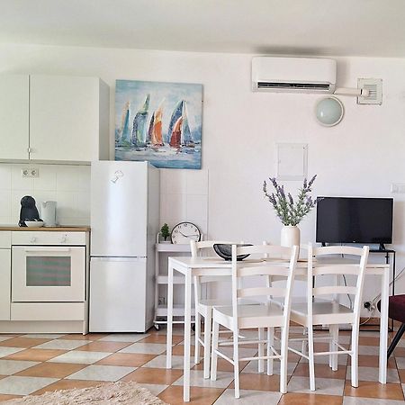 Apartmani Stine Donji Okrug  Exteriör bild