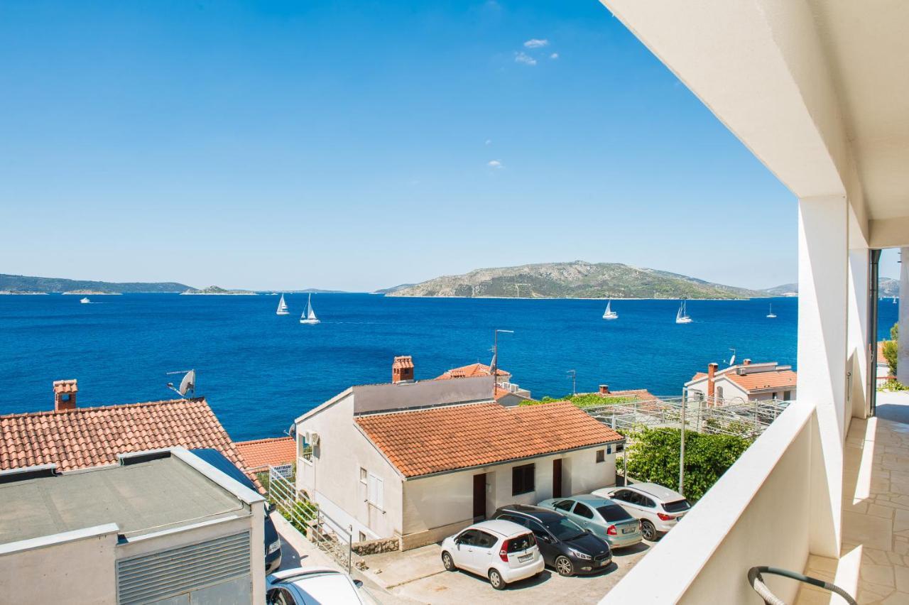 Apartmani Stine Donji Okrug  Exteriör bild