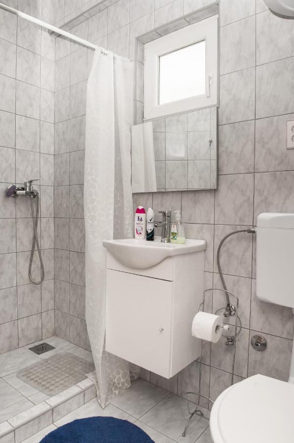 Apartmani Stine Donji Okrug  Exteriör bild