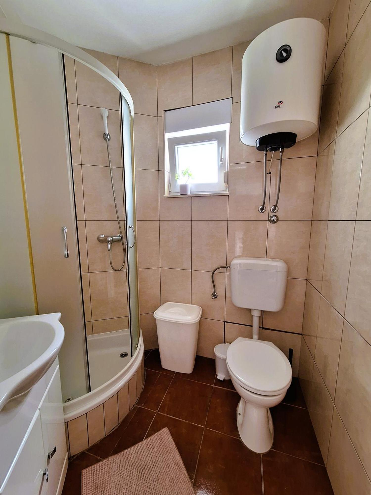 Apartmani Stine Donji Okrug  Exteriör bild